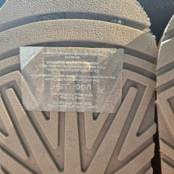 Like New - UGG Tazz Womens Platform  Size 9 - Picture 10 of 10